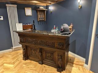 Crippens, Chocolate box with panache Very Central, Parking & EV - 9