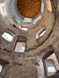 1 bedroom with private bathroom & Kitchenette - 1