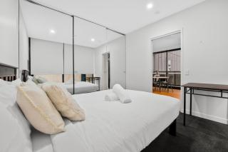 Walk to Crown Urban Residence 2B2B Pool&Gym - 8