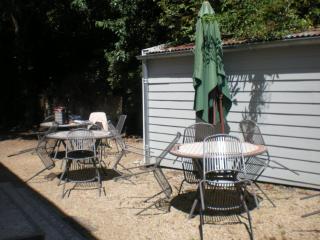 Hostcare - La Petite Escale: Parking Privé et petit extérieur - 8