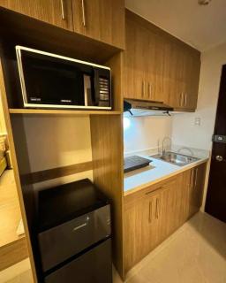 Modern Studio in Mivela, IT Park Area, Pool & WiFi - 4