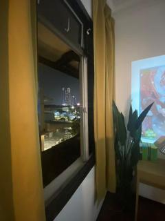 大床房The double room, located near KSL Mall and Pelangi Palaz Johor-Singapore First Checkpoint, features a king-size bed and offers a complimentary shuttle service - 6