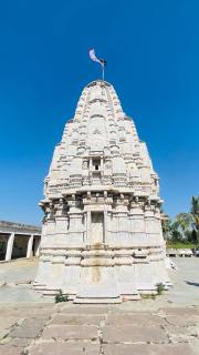 Jera farmhouse & Lakeside stay - 1