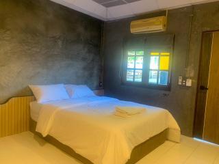 Country Home Pai - 3