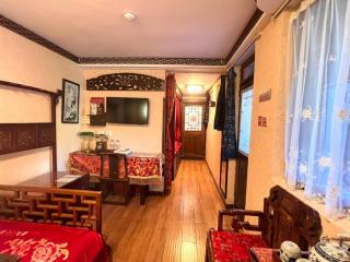 Beijing Double Happiness Courtyard Hotel - 8