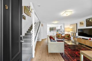 Charming North Freo Terrace w Balcony & Parking - 8