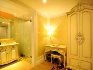 Chengdu French Theme Gold Palace - 8