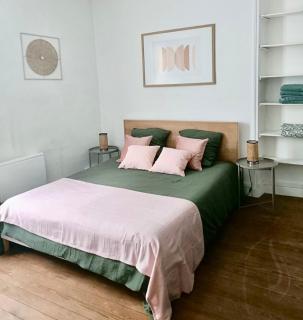 Le Nid De Demolombe - 1