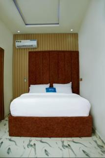 Funfoyer Hotels - Agboju - 2