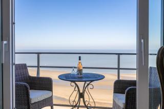 Ocean Pearl - Deluxe 218 - 8