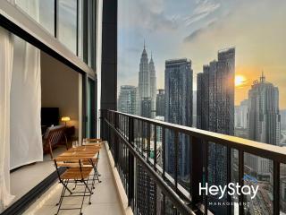 Isola KLCC by HeyStay Management - 0
