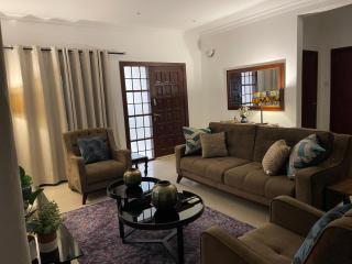 Home in Airport Residential- 2 mins from airport - Accra - 5