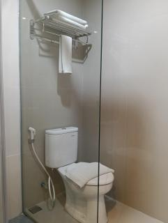 Sunflower Hotel Syariah near Juanda Airport - 6