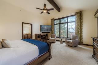 2744 The Cove! Modern Luxury Townhome with Hot Tub, Pool, and Shuttle to the Slopes! home - 8