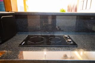 Gorgeous 3 Bed in Prime Location BH-115-75 - 6