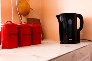 Peaceful, Artsy Home in Karen - 4