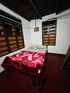 Idam Homestay Private Rooms and Shared Spaces - 8