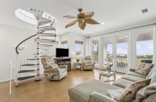 Ocean View 3 Bedroom Home - Pet Friendly - 4