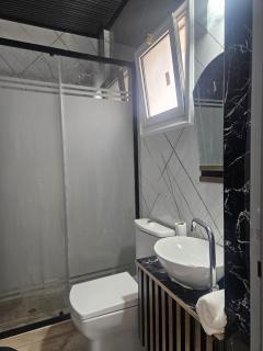 Furnished 3 Bedroom Luxe Holiday Home - 7