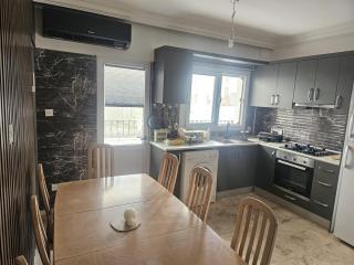 Furnished 3 Bedroom Luxe Holiday Home - 1