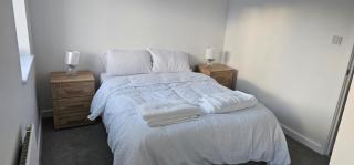 NewTown Home Host 4-5 Guests - 1