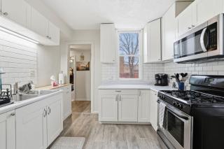 Charming St Paul Getaway home - 5