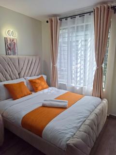 Staycation with Ryn - 6