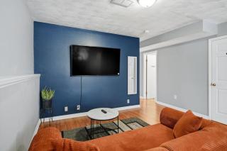 Bright 4BR Near MSU & Downtown home - 1