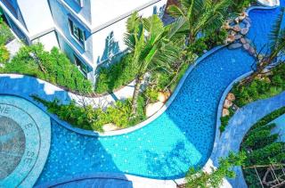 Cozy 1-bedroom apartment with lush green views - 4