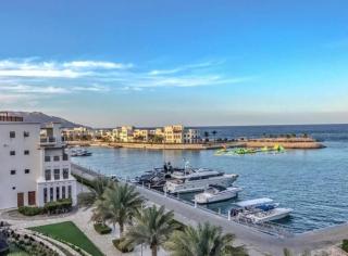 Luxurious Golf and Sea View 2 Bedroom Apartment - 4