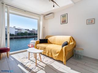 Idéal Couple & Famille, Pied dans l'eau - Vue Mer - Quartier Calme - Wi- Fi Haut Débit - Parking Gratuit - Climatisation - Netflix - Animeaux Acceptés - Prés du Port - Cap d'Agde - 6