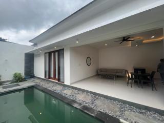 Honeymoon Villa canggu - 5