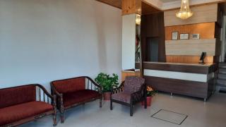 Hotel Lords Regency - Connected to Mall Road - 5