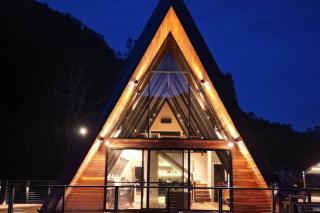 Ashwood AFrame - Secluded Riverfront Luxe - 9