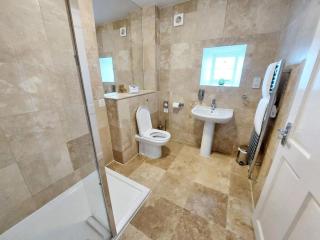 3 Bedrooms - 2 Bathrooms - Parking - Dog Friendly - Wifi - Nr Berwick Bamburgh - 4