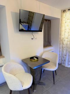 Charmant studio en Ardèche - village médiéval - 8