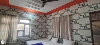 Shri Punjabi atithi nivas 100 metre saryu Ghat 900 metre Ram mandir - 2