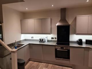 2 bed city centre apartment - 2