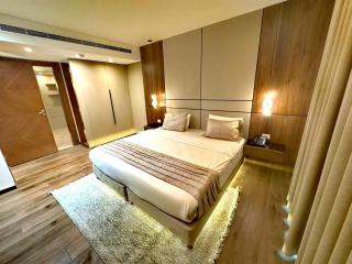 King Suites Hotel - 6