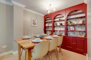 Stylish Modern Home in City Centre Free Parking - Pass the Keys - 7