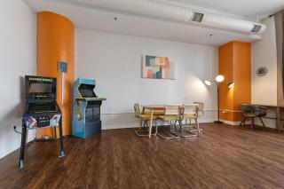 New IndyCity Stay w/Desk + Gym |Walk to Convention - 9