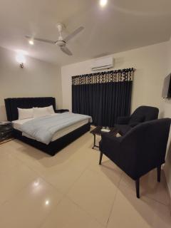 Islamabad Travlodge Guesthouse - 7