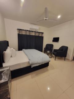 Islamabad Travlodge Guesthouse - 8