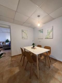 Large Vacation Apartment With A Stunning View In Isfiya, Mount Carmel - דירת נופש עם נוף מדהים בעספיא - 2