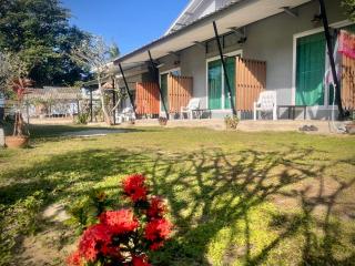 Ozone Beach House - 8