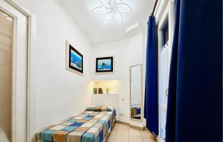 3 Bedroom Awesome Apartment In Peglio - 6