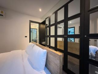 Chalong modern 2 bedroom villa - 8