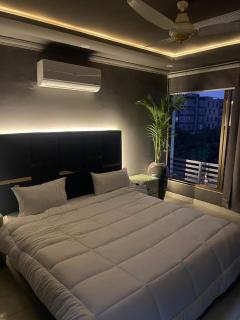 1Bhk apartment, facing Eiffel, Comfy, Netflix - 7