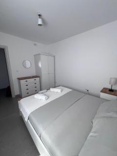 Apartment in San Giljan - 2