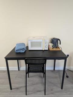 Peaceful private out house fast London connections - 4